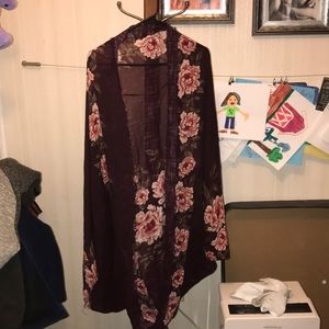 American Eagle Floral Kimono